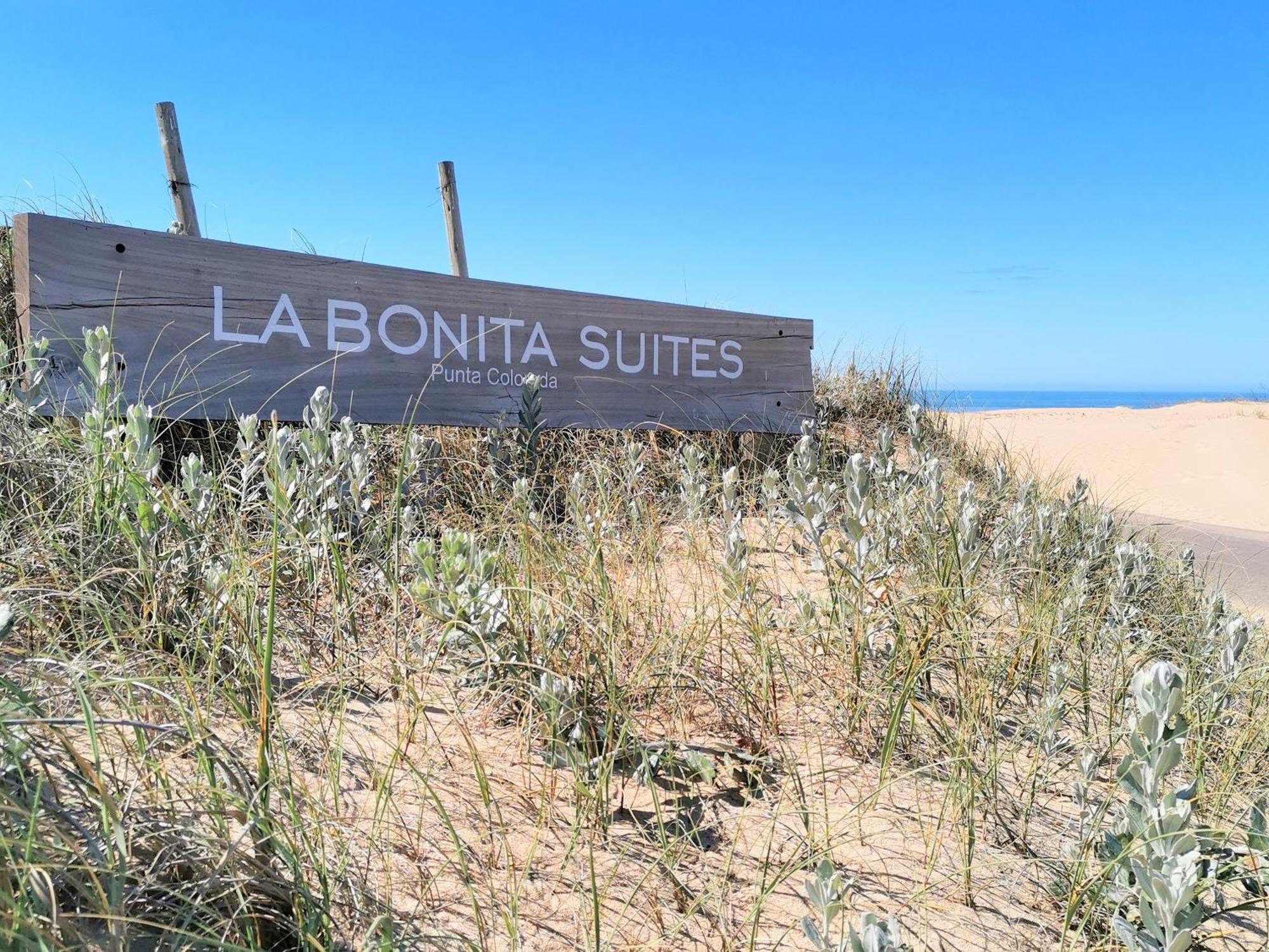 La Bonita Suites Punta Colorada Exterior photo